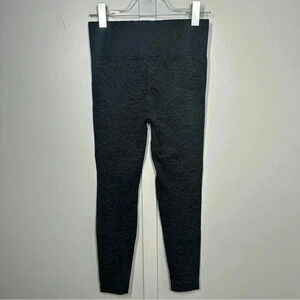 Gymshark black leggings size medium